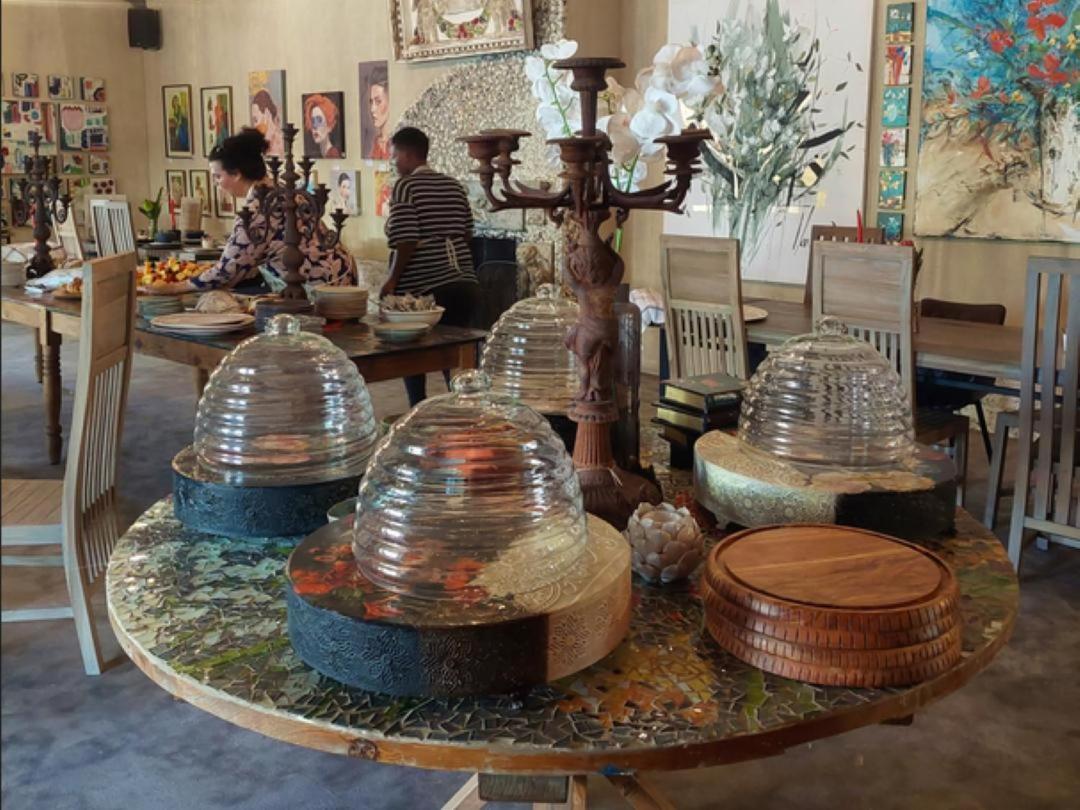 Art And Soul Restaurant, Accommodation, French Bar And Art Gallery Parys Ngoại thất bức ảnh