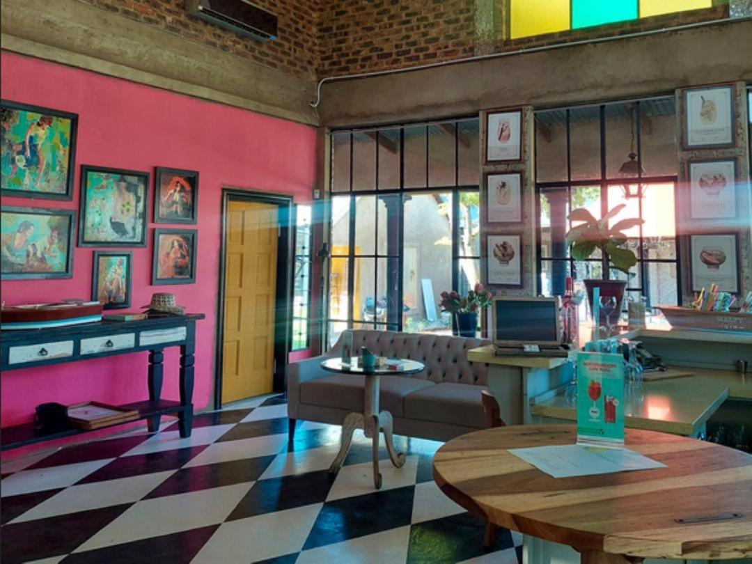 Art And Soul Restaurant, Accommodation, French Bar And Art Gallery Parys Ngoại thất bức ảnh